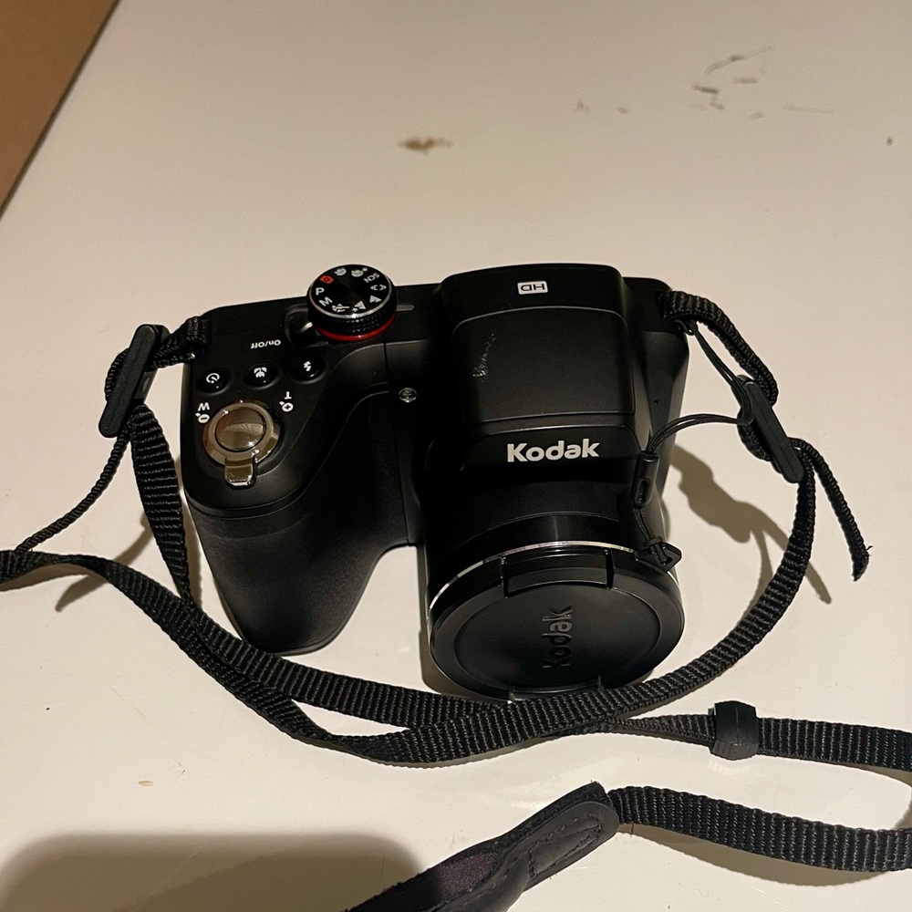 Camera - Kodak easyshare Z5120 and various other camera items, 2 lenses